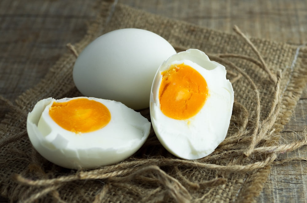 ไข่เค็มใช้ไข่อะไร? ทำอย่างไร? พร้อมสูตรอาหาร “กุ้งทะเลทราย” ง่าย ๆ